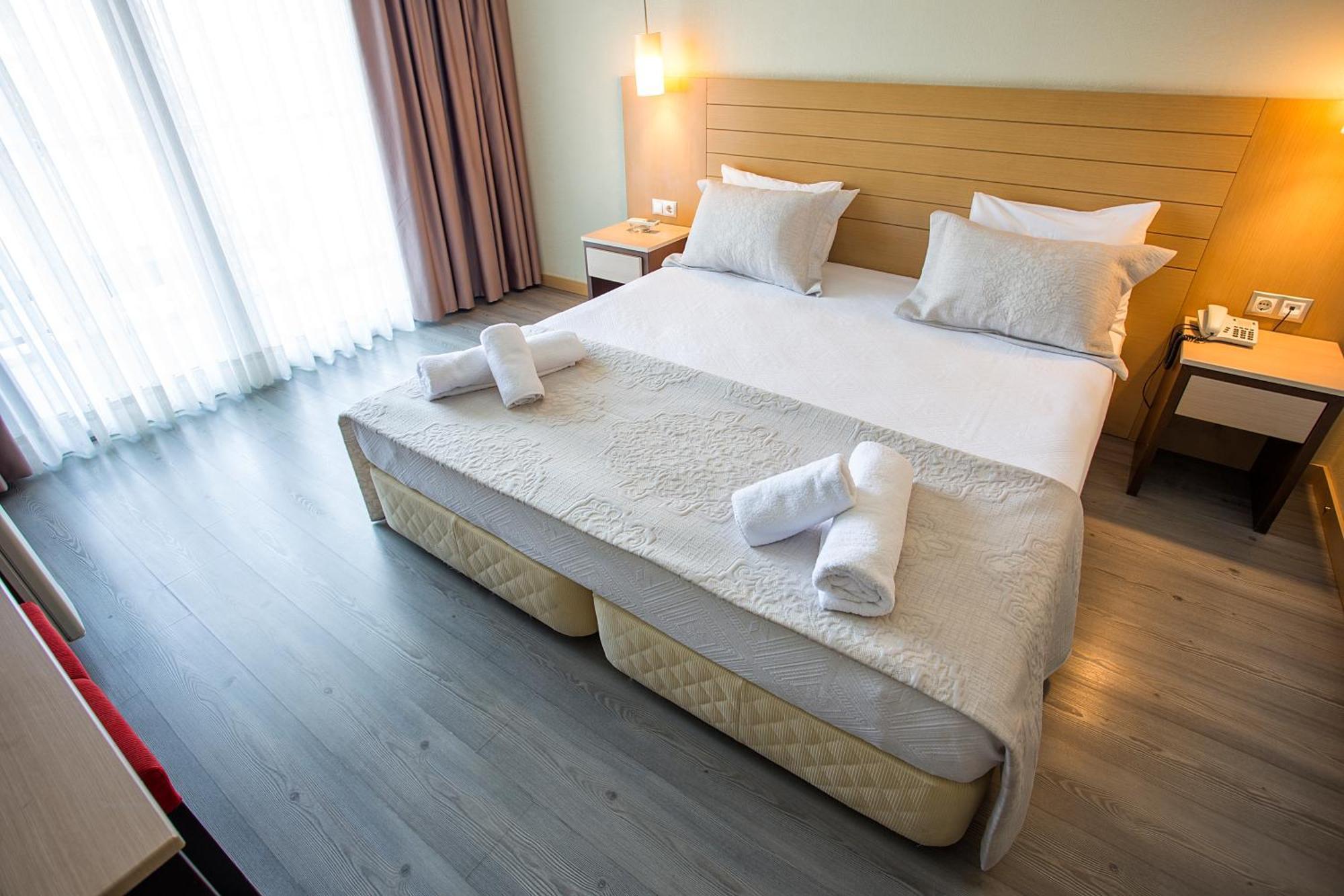 Çeşme Cilek Marina Otel מראה חיצוני תמונה