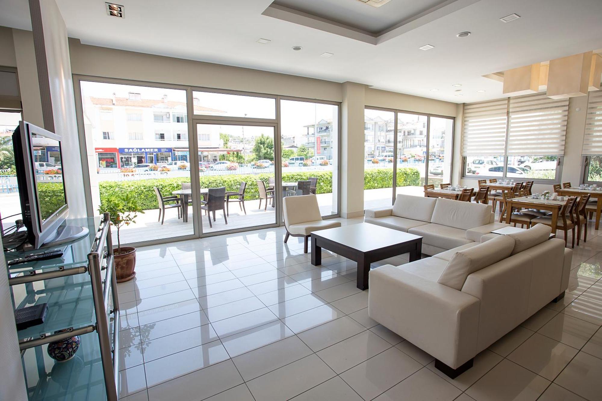Çeşme Cilek Marina Otel מראה חיצוני תמונה
